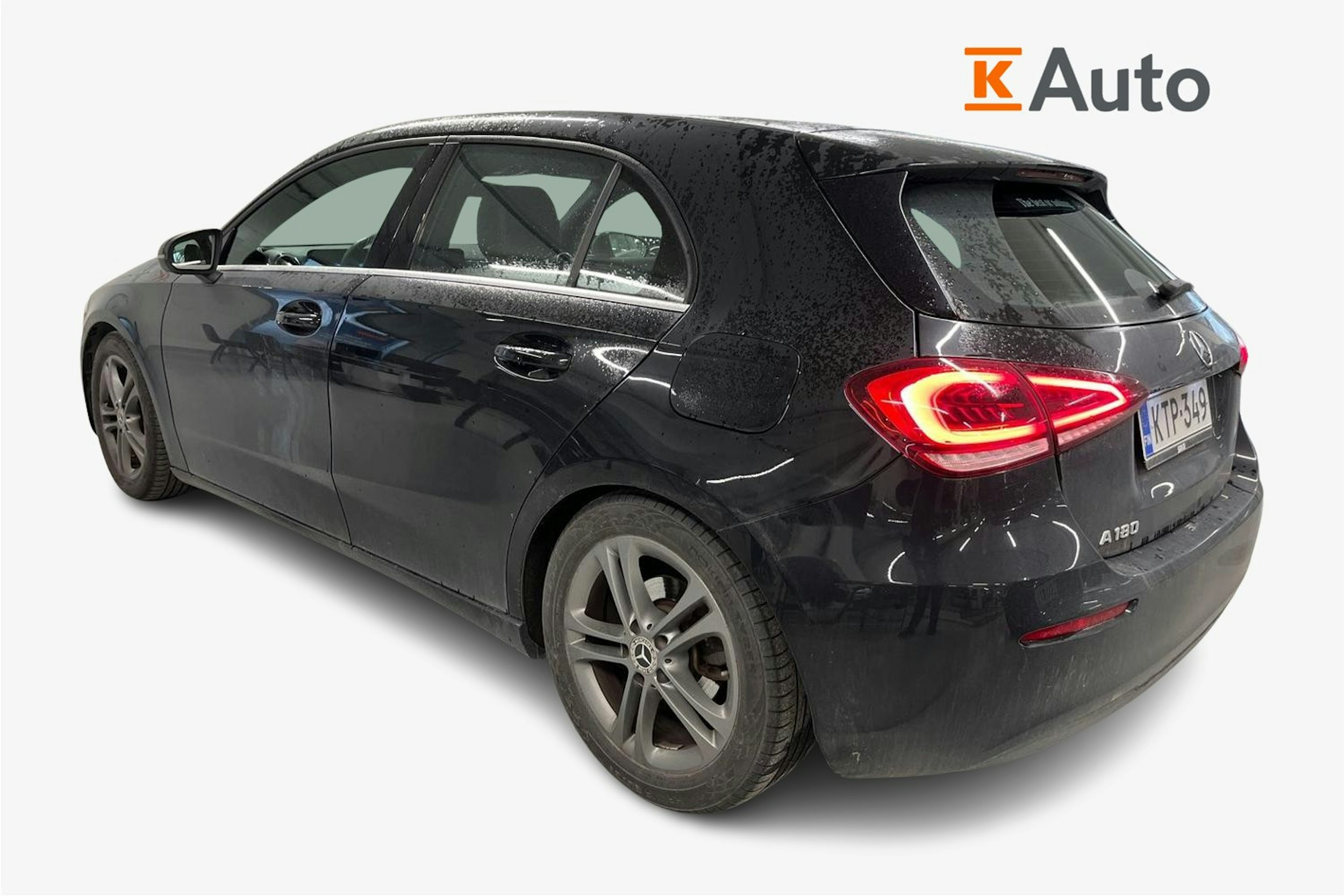 musta Mercedes-Benz A 2018 kuva 2.