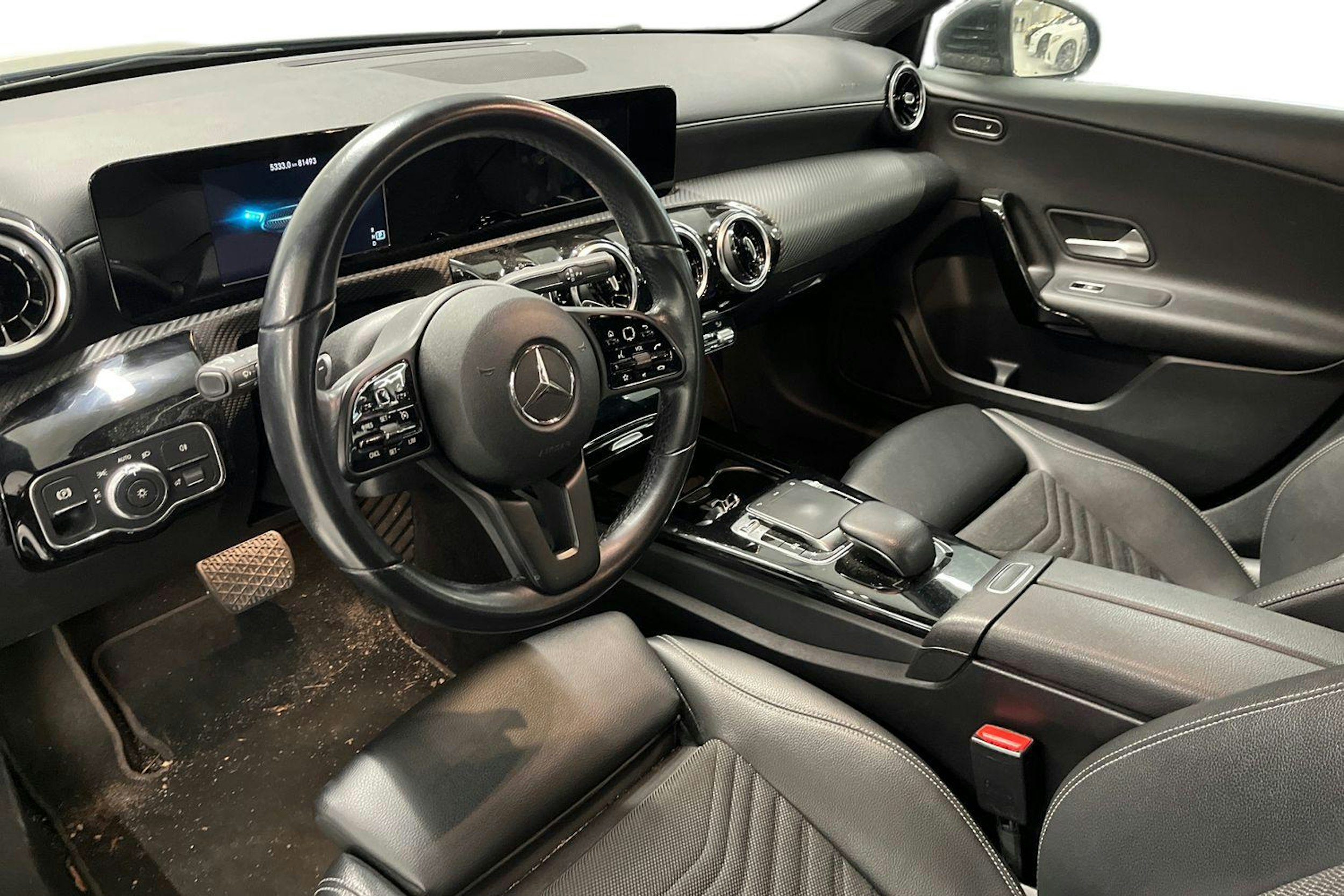 musta Mercedes-Benz A 2018 kuva 3.