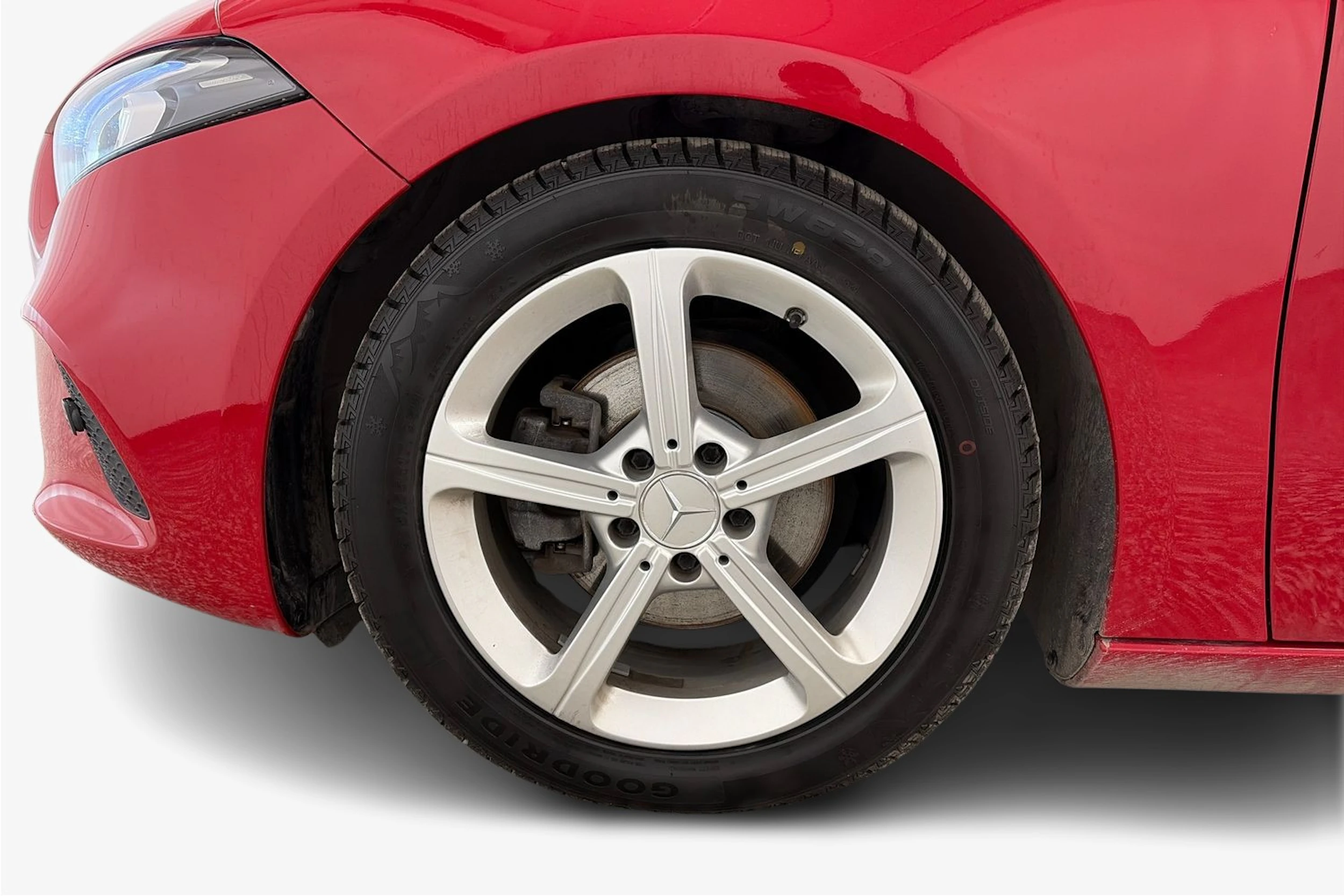 punainen Mercedes-Benz A 2018 kuva 9.