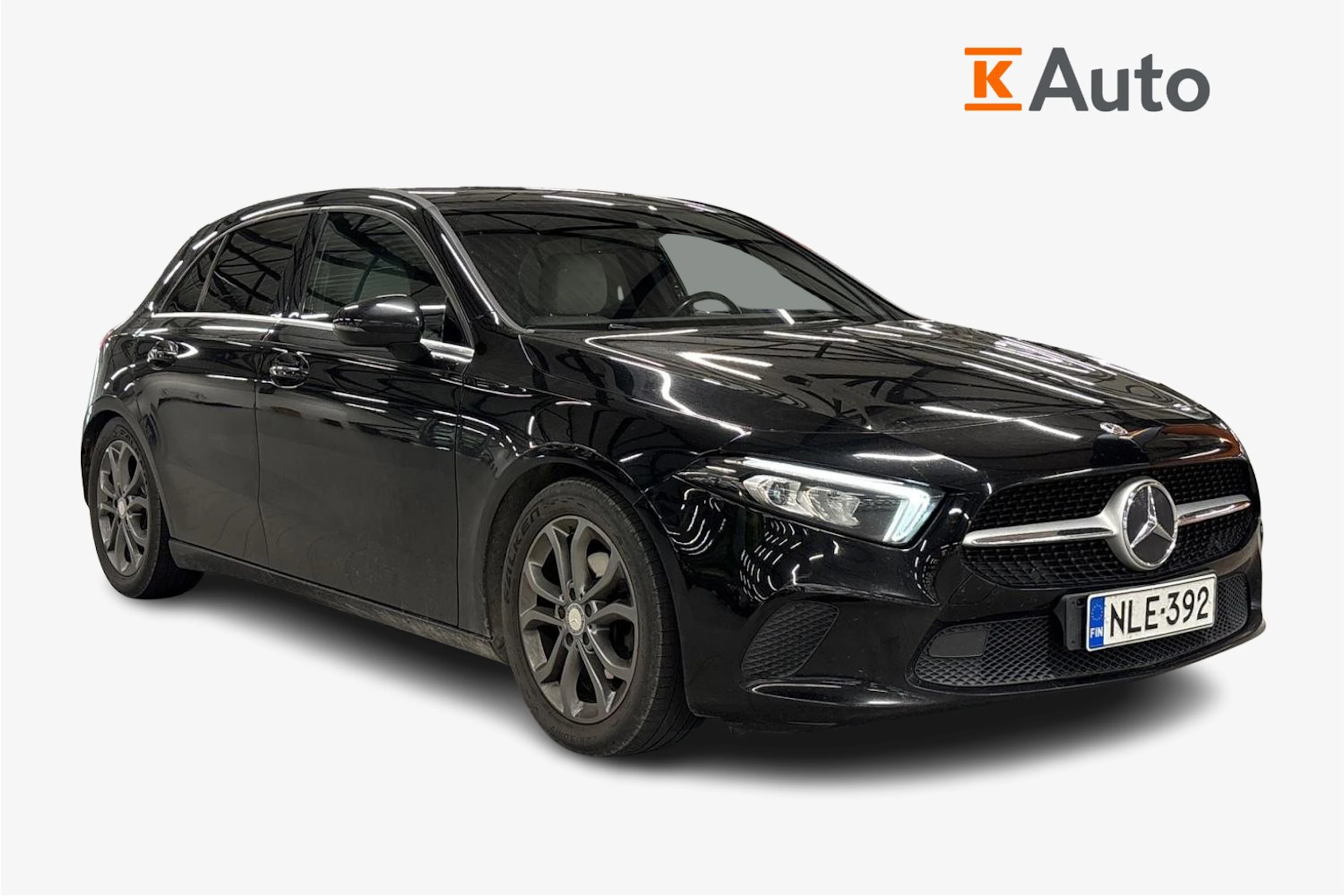 musta Mercedes-Benz A 2018 kuva 1.