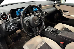 musta Mercedes-Benz A 2018 kuva 3.