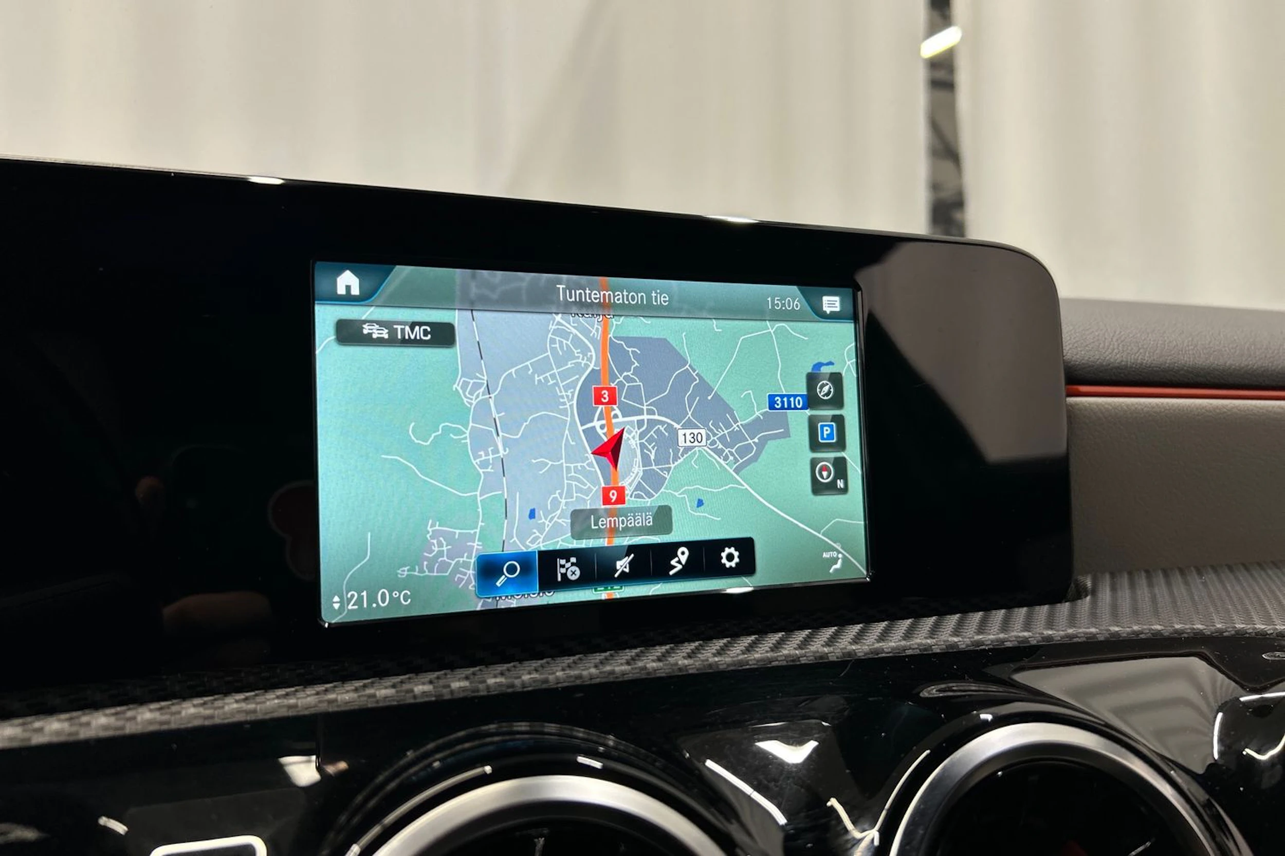 musta Mercedes-Benz A 2018 kuva 17.