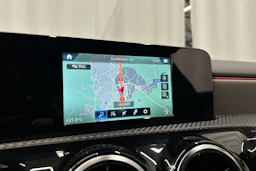 musta Mercedes-Benz A 2018 kuva 17.