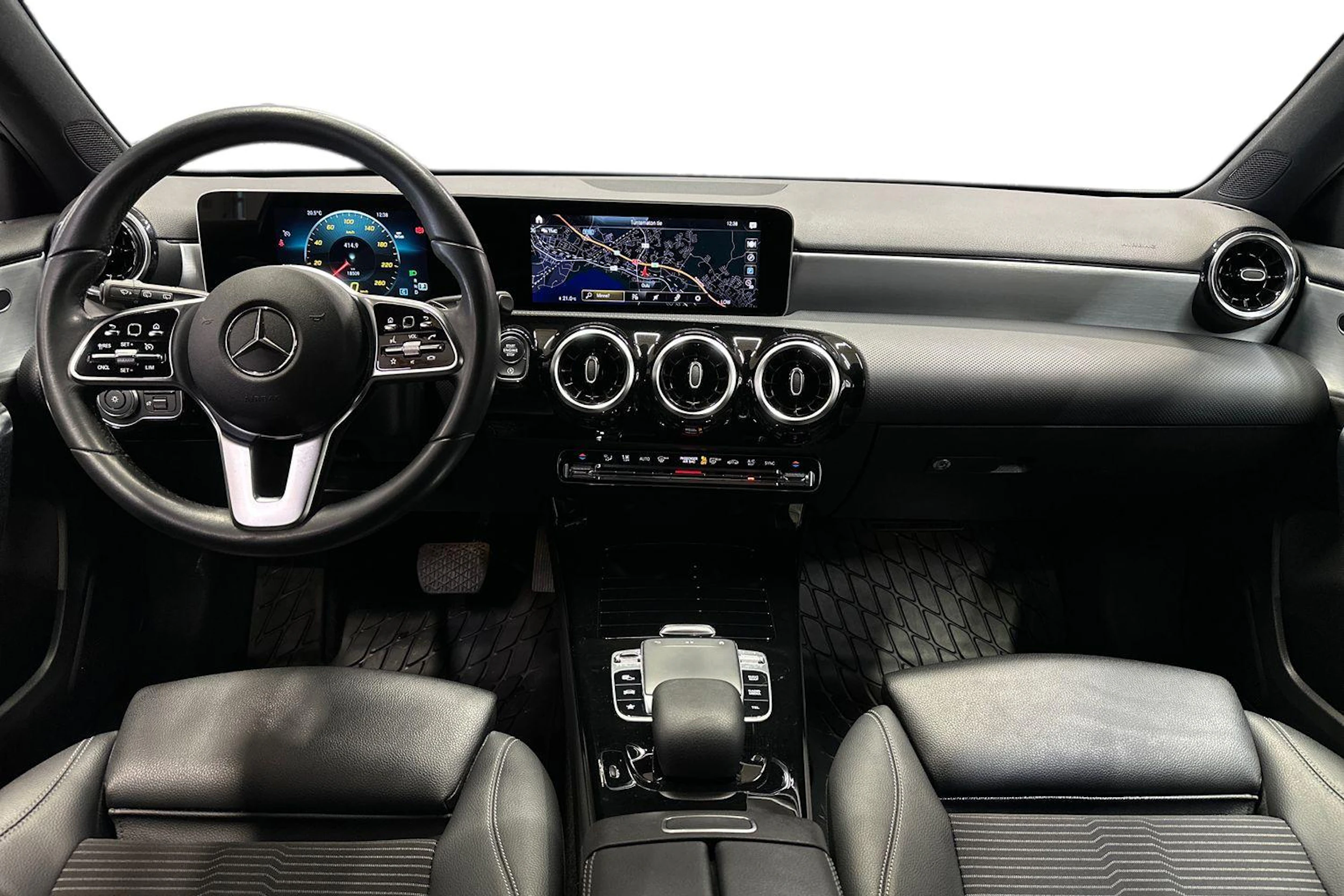 harmaa Mercedes-Benz A 2018 kuva 7.