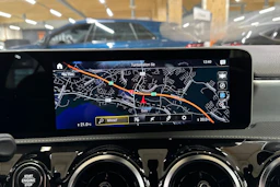 harmaa Mercedes-Benz A 2018 kuva 14.