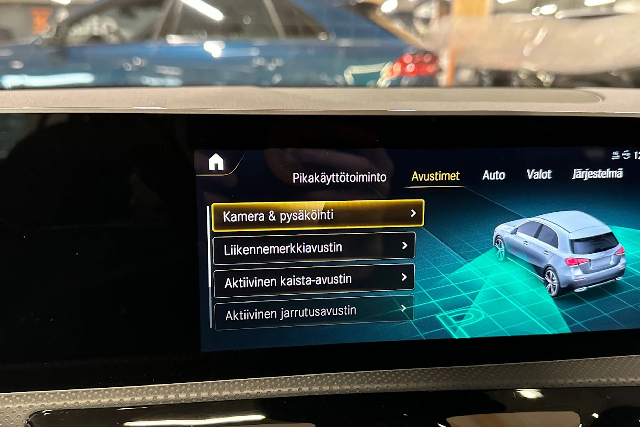 harmaa Mercedes-Benz A 2018 kuva 16.