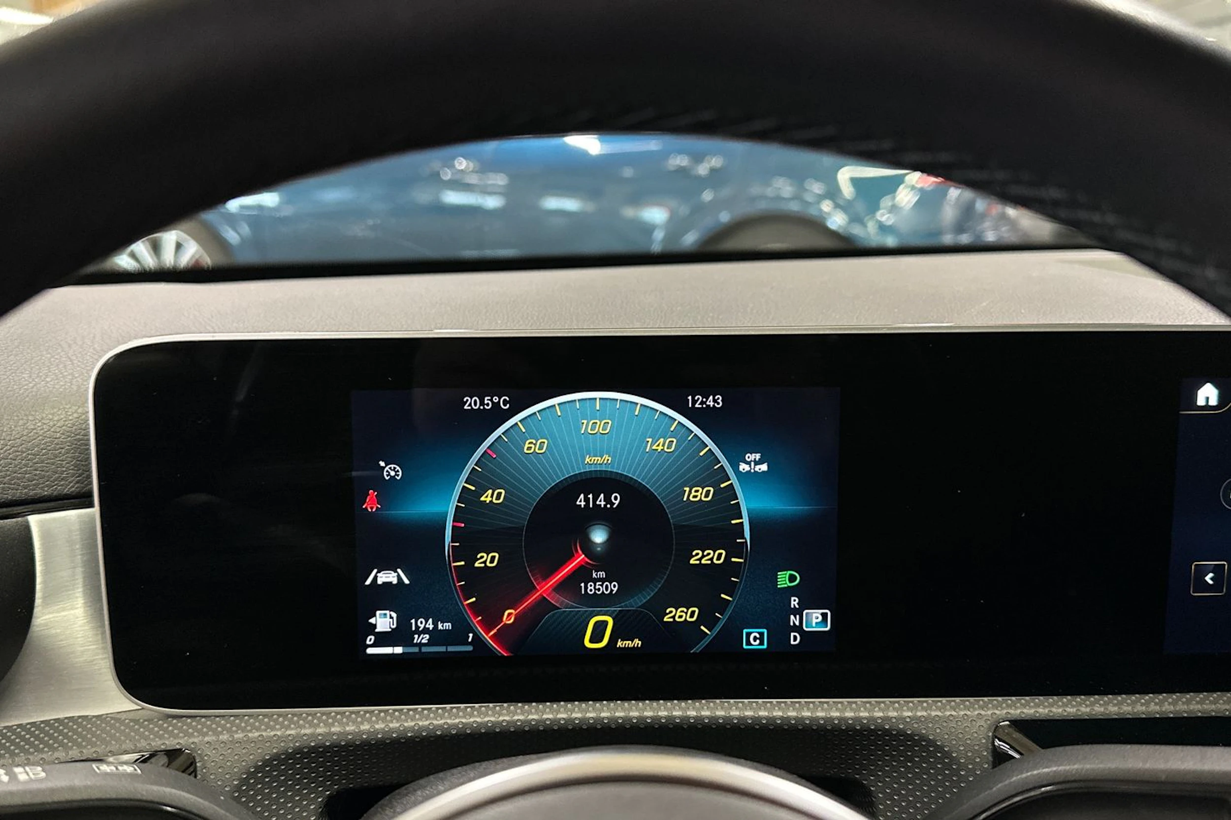 harmaa Mercedes-Benz A 2018 kuva 20.