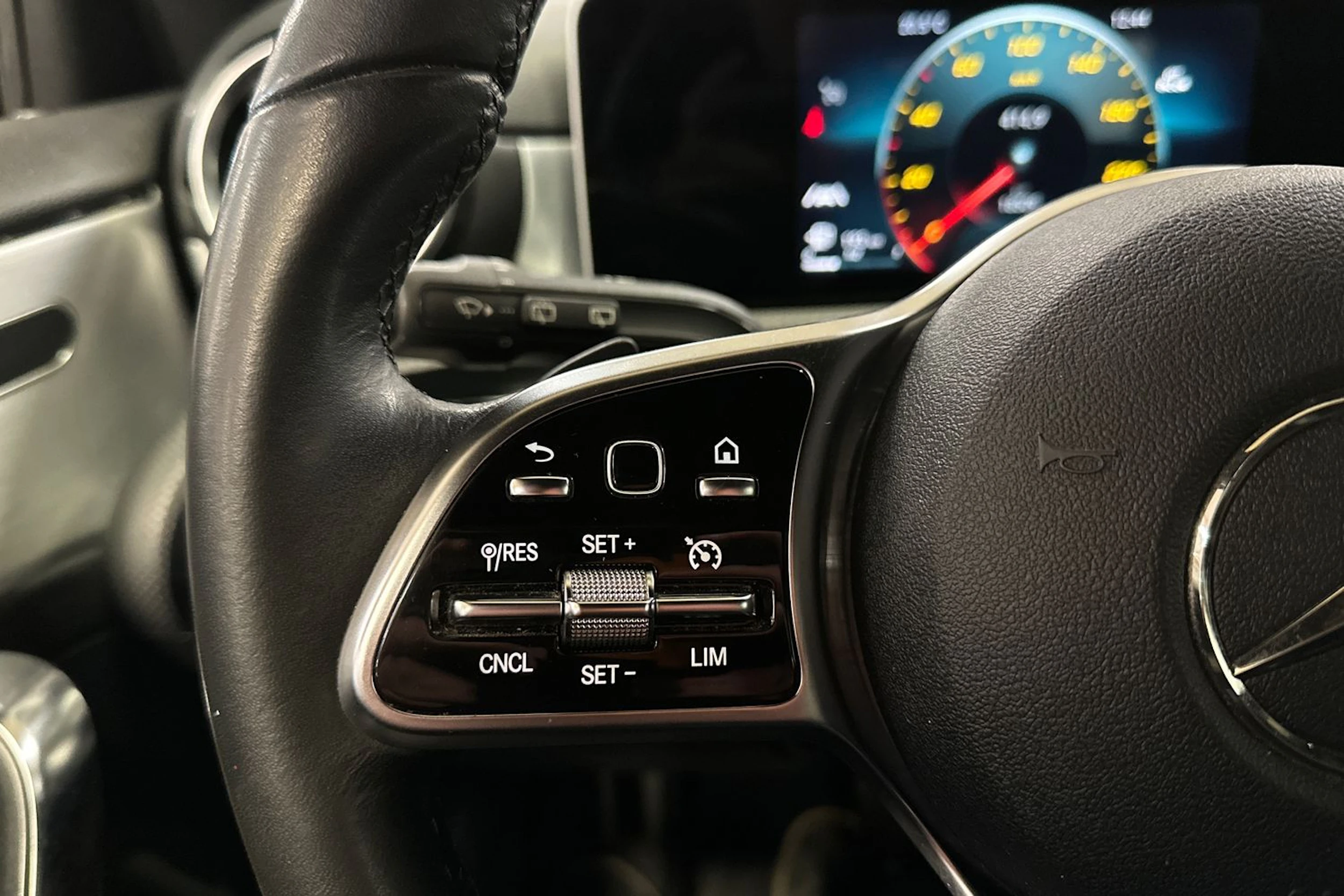 harmaa Mercedes-Benz A 2018 kuva 21.