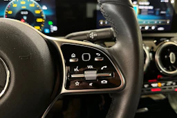 harmaa Mercedes-Benz A 2018 kuva 22.