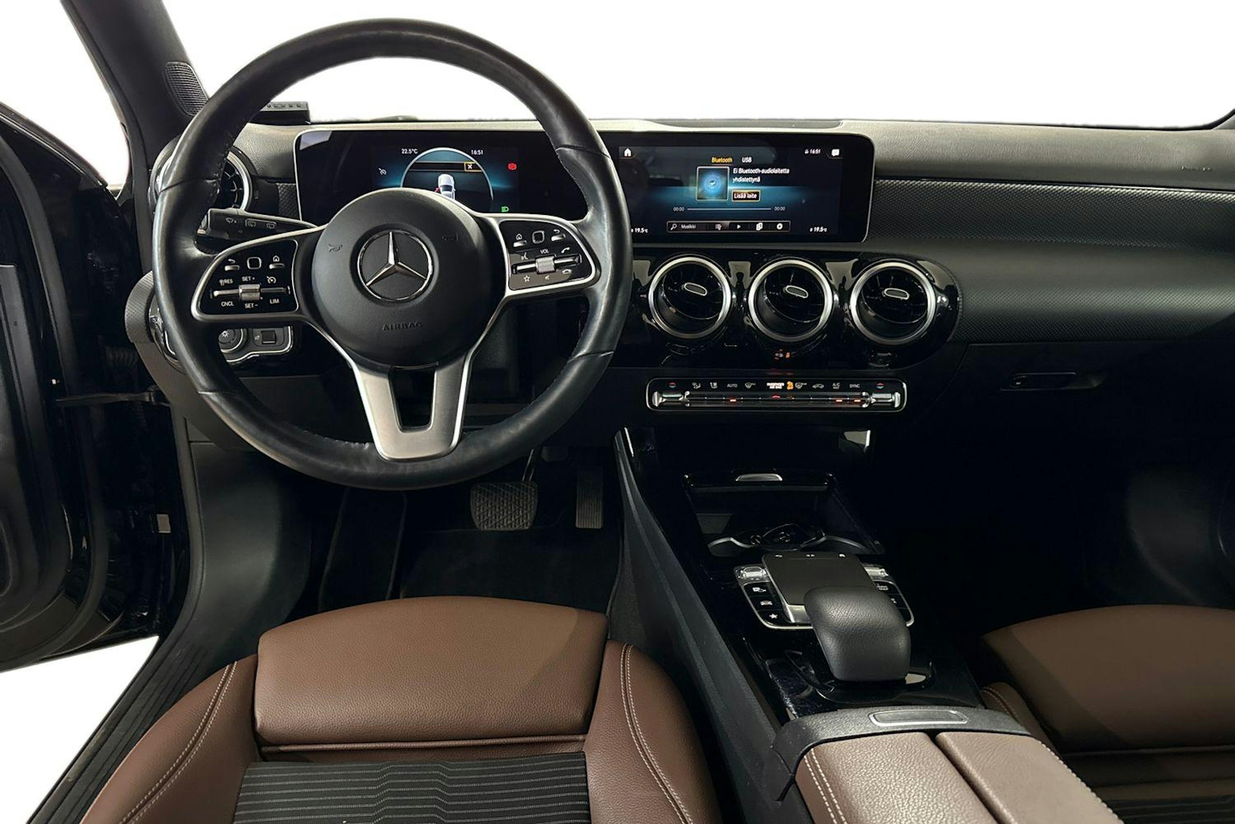 Musta Mercedes-Benz A 2019 kuva 9.