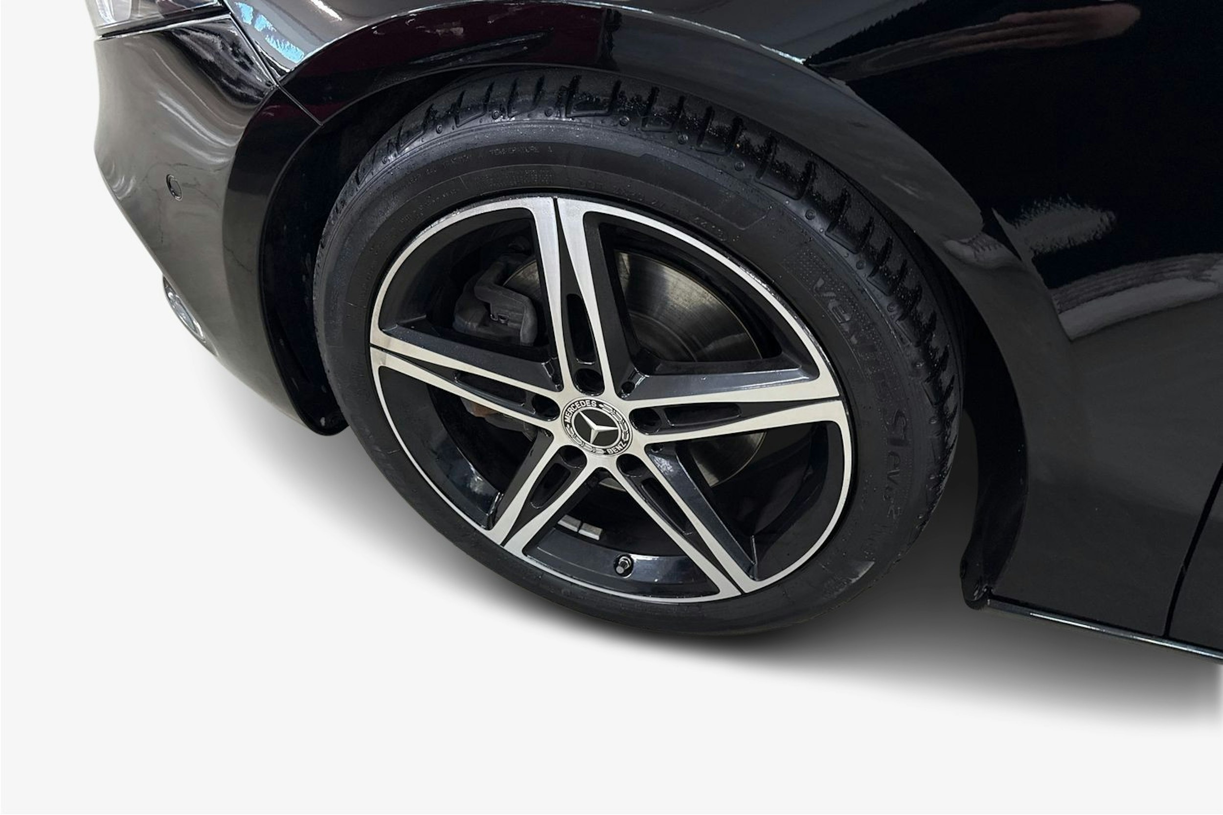 Musta Mercedes-Benz A 2019 kuva 11.