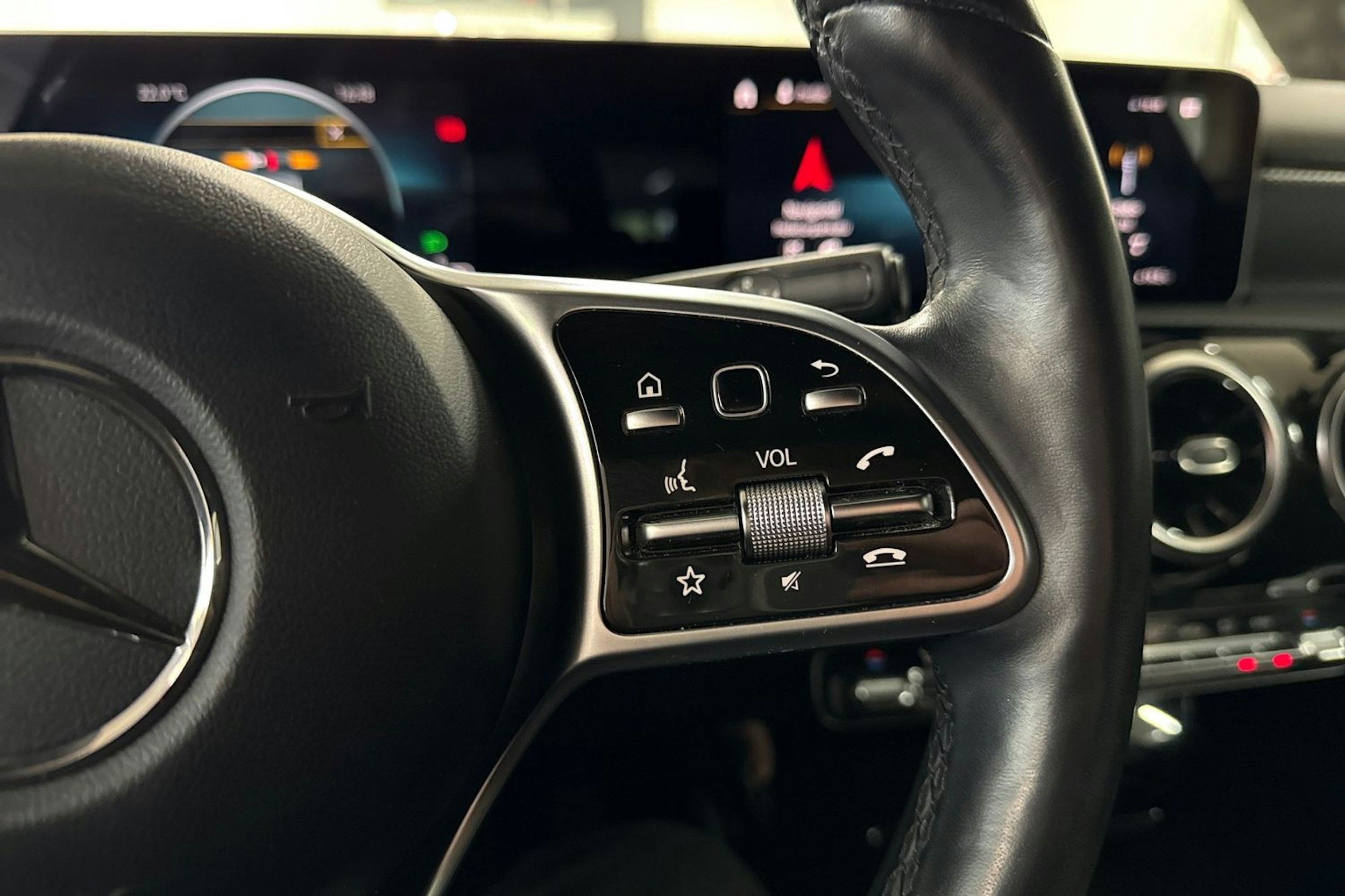 Musta Mercedes-Benz A 2019 kuva 16.