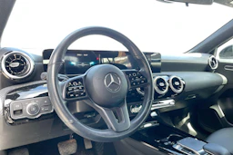 musta Mercedes-Benz A 2019 kuva 3.