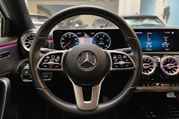 valkoinen Mercedes-Benz A 2019 kuva 20.