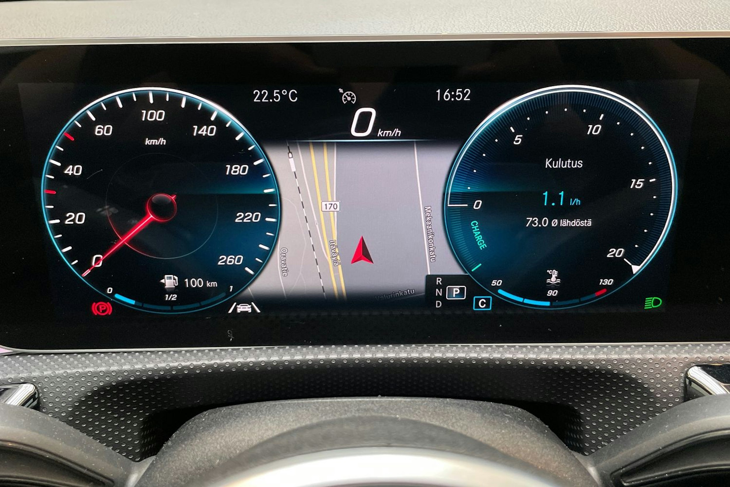 valkoinen Mercedes-Benz A 2019 kuva 21.