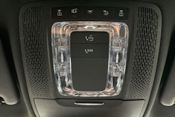 valkoinen Mercedes-Benz A 2019 kuva 27.
