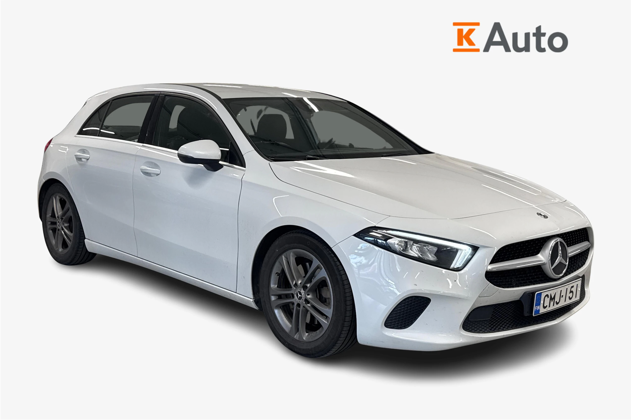 Valkoinen Mercedes-Benz A 2019 kuva 1.