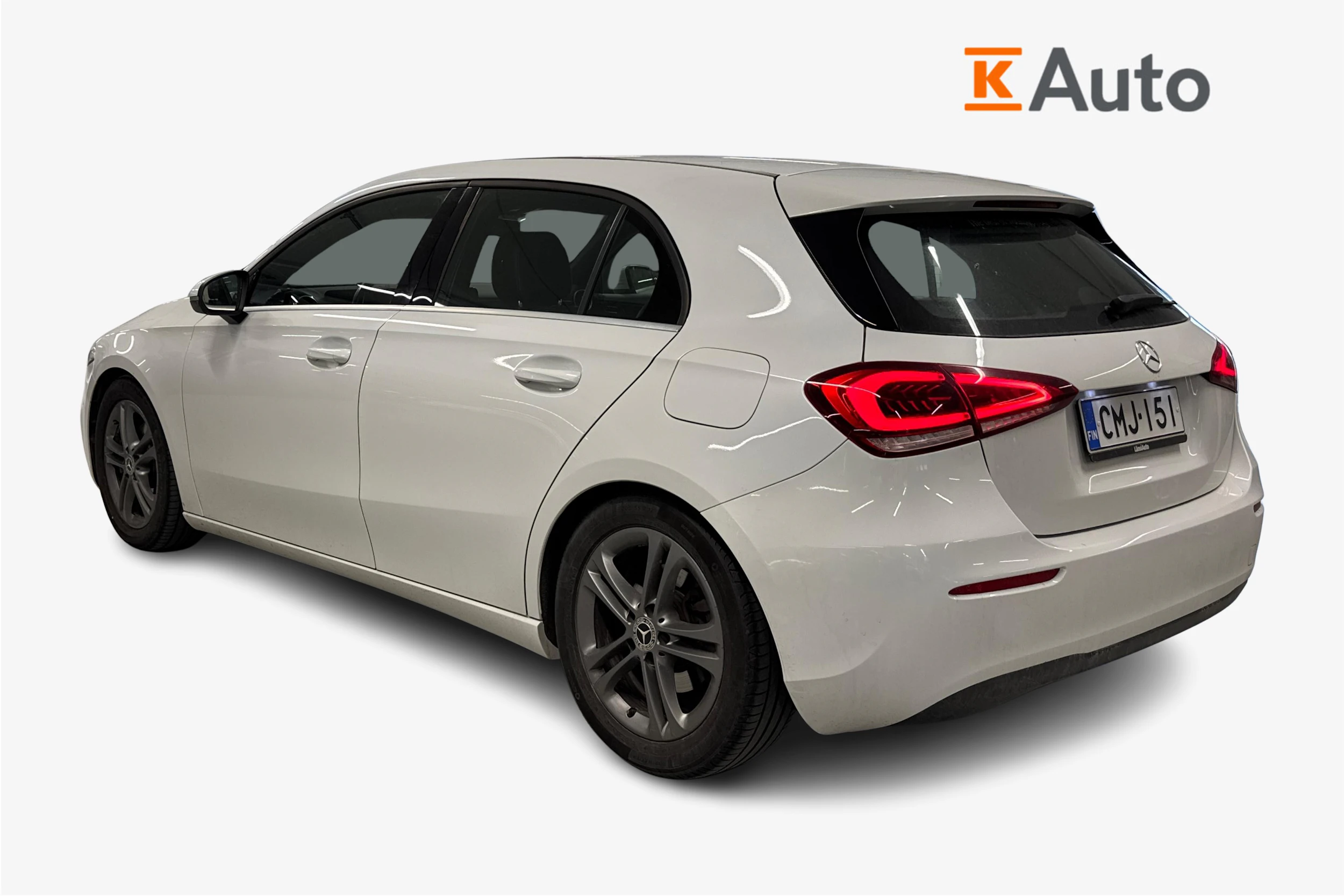 Valkoinen Mercedes-Benz A 2019 kuva 2.
