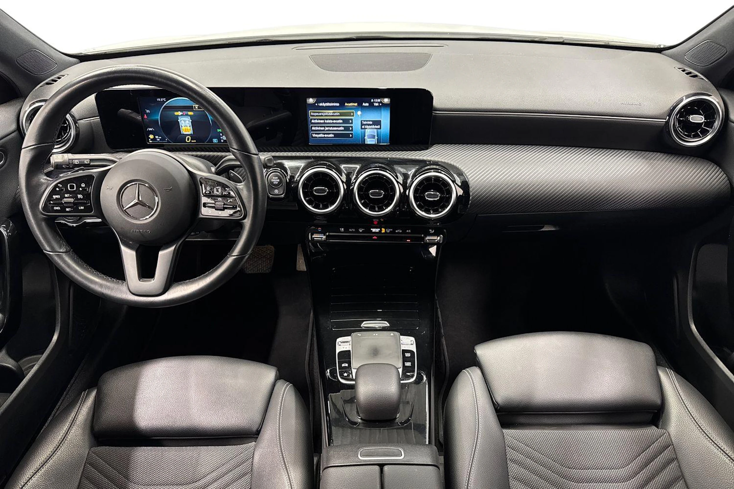 valkoinen Mercedes-Benz A 2019 kuva 9.