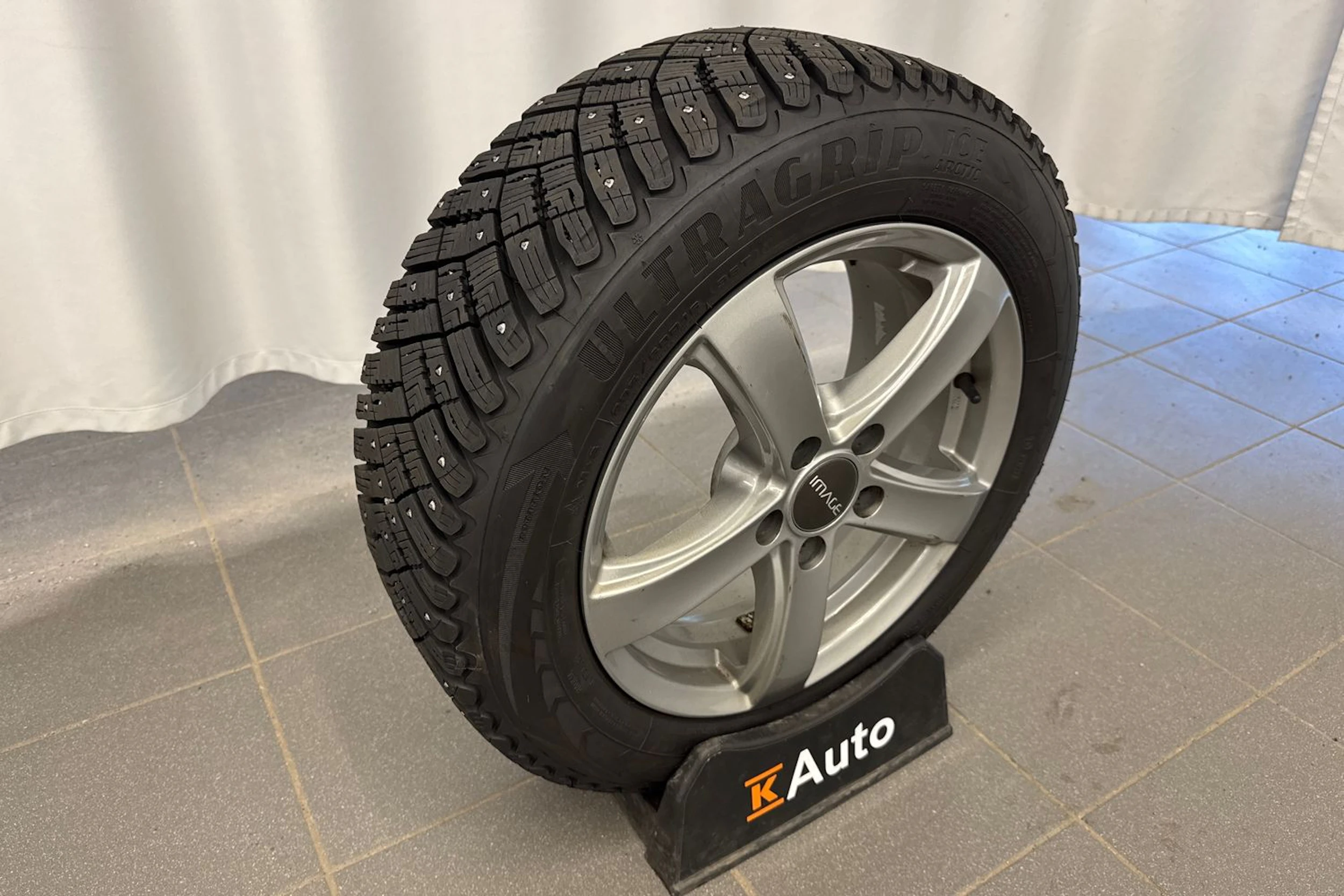valkoinen Mercedes-Benz A 2019 kuva 17.