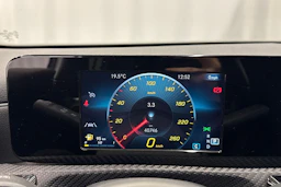 valkoinen Mercedes-Benz A 2019 kuva 18.