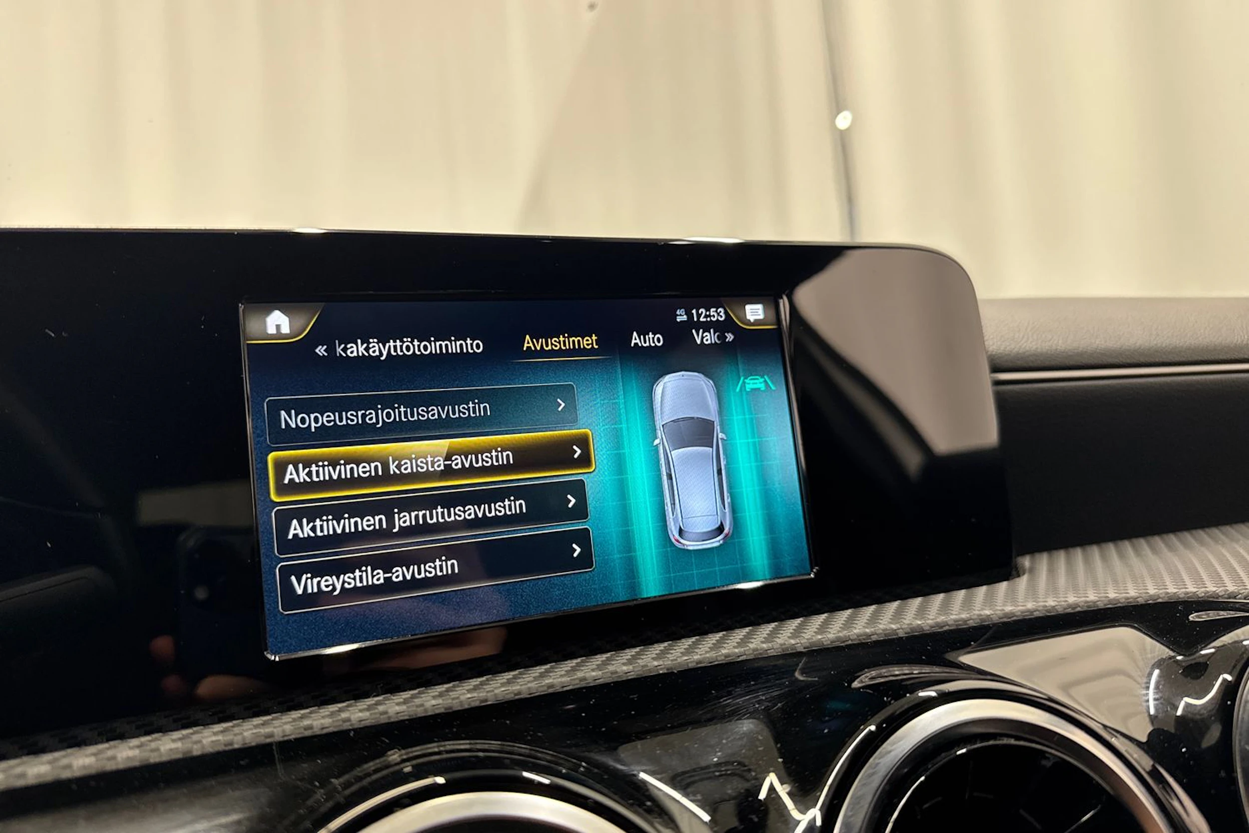 valkoinen Mercedes-Benz A 2019 kuva 21.