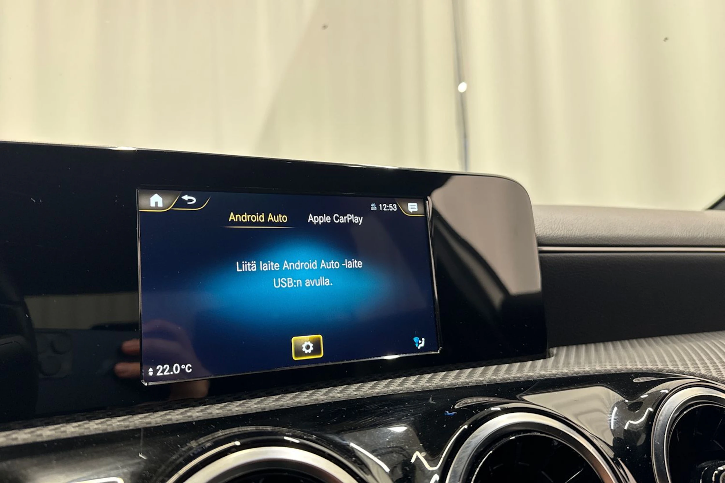 valkoinen Mercedes-Benz A 2019 kuva 22.