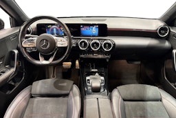 musta Mercedes-Benz A 2019 kuva 9.