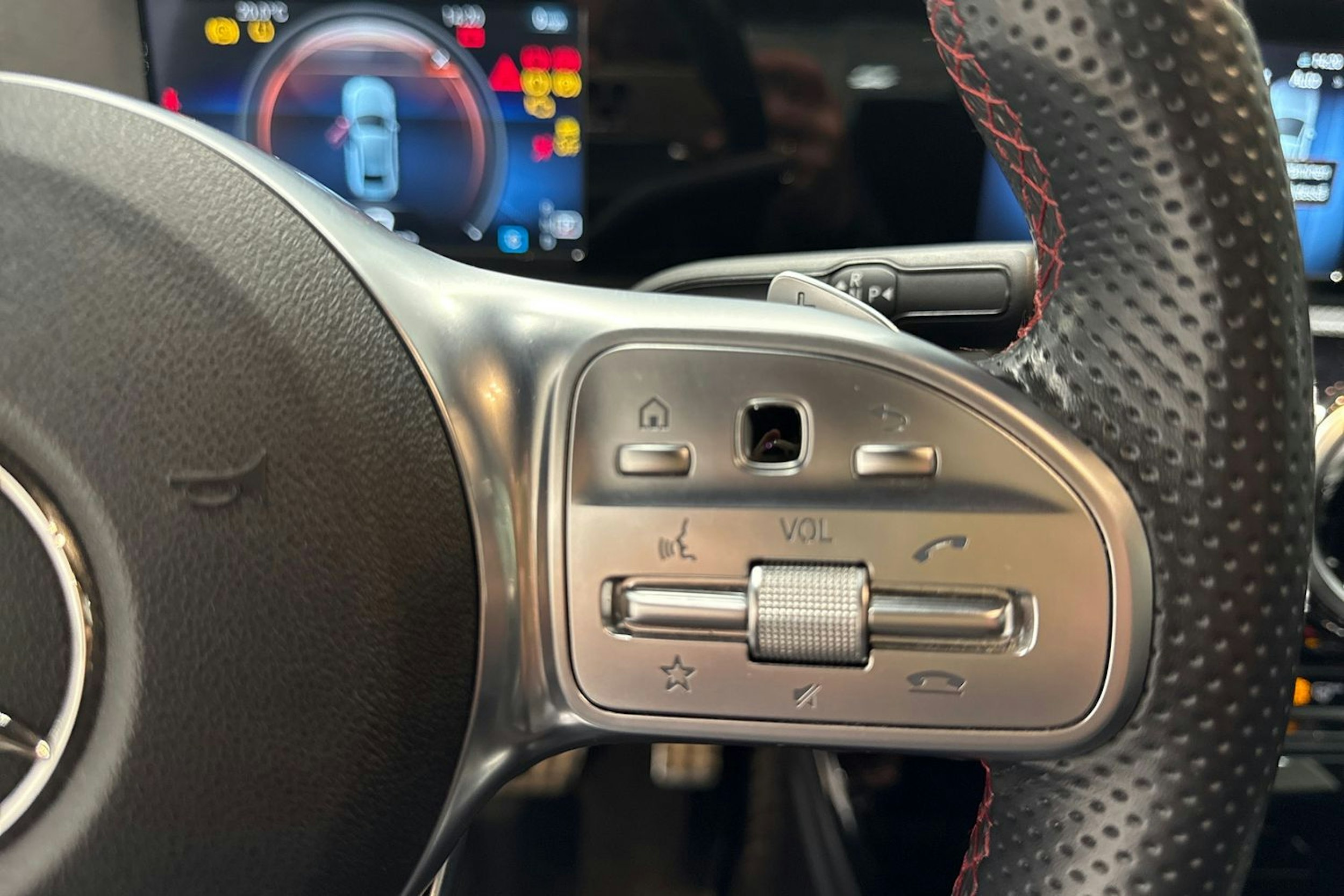 musta Mercedes-Benz A 2019 kuva 18.
