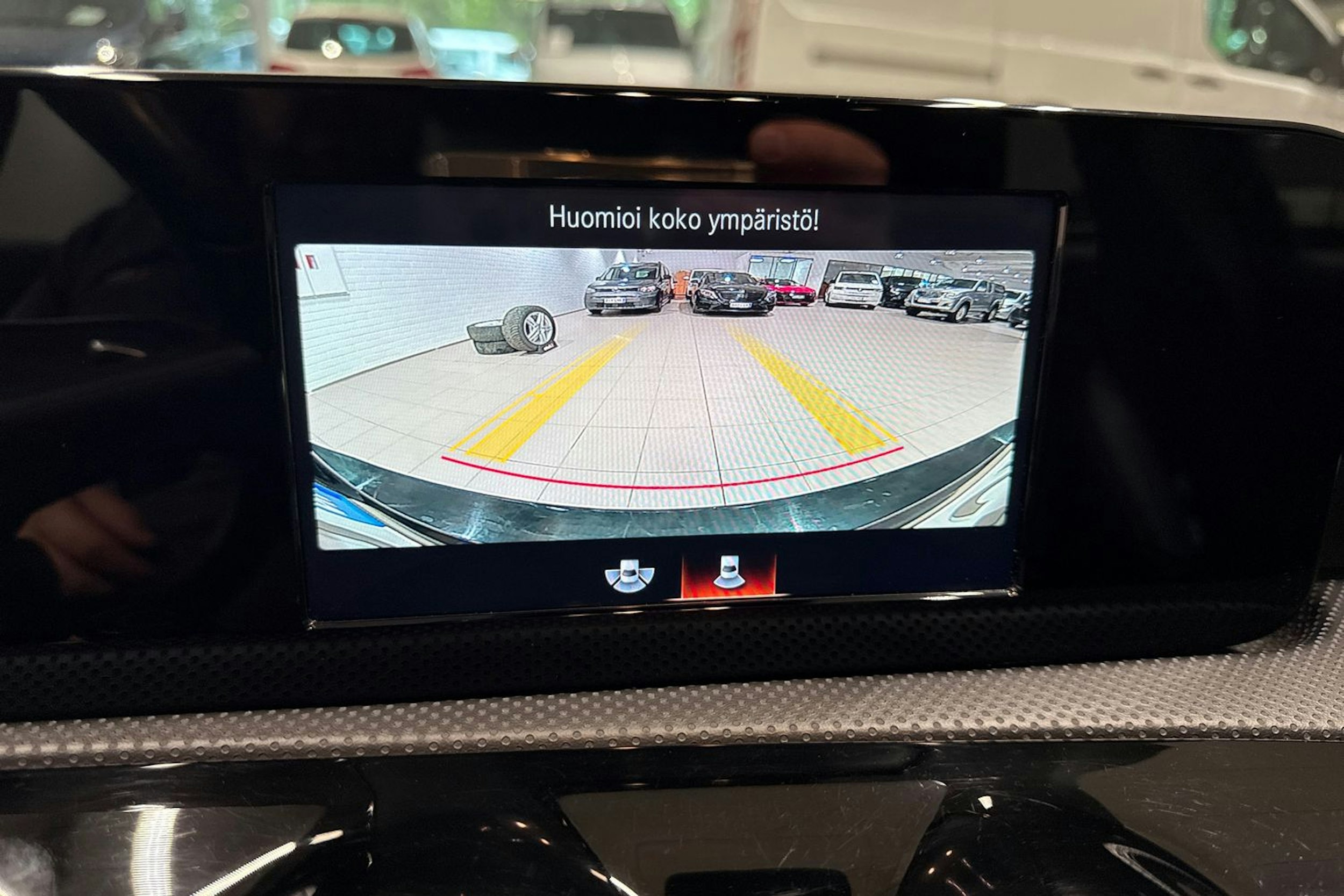 musta Mercedes-Benz A 2019 kuva 23.