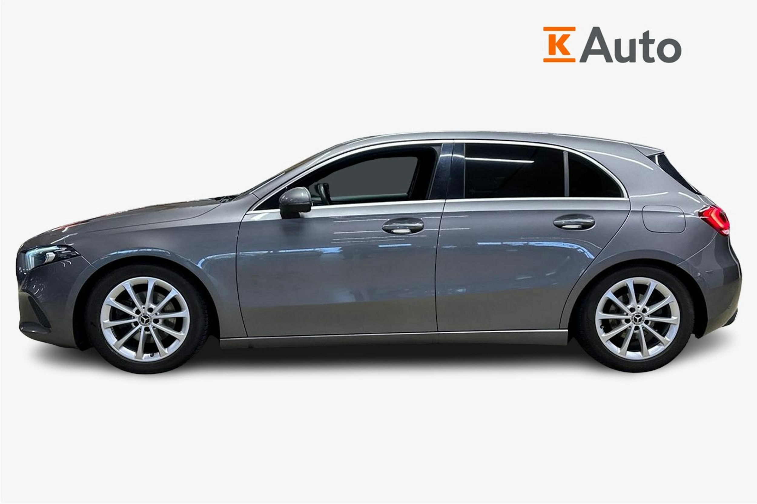 harmaa Mercedes-Benz A 2019 kuva 6.