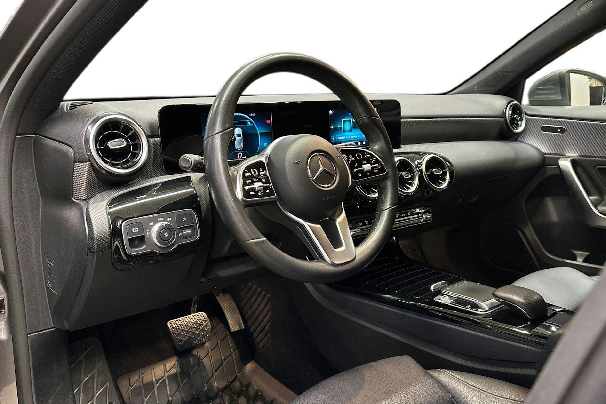 harmaa Mercedes-Benz A 2019 kuva 7.