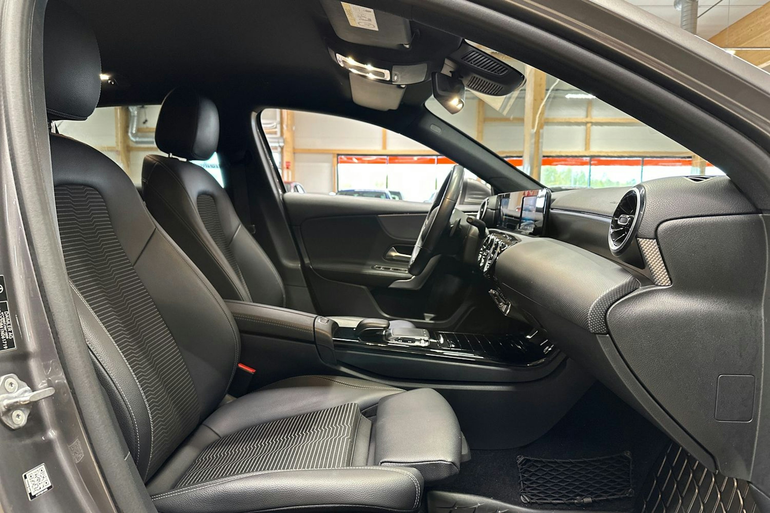 harmaa Mercedes-Benz A 2019 kuva 15.