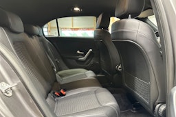 harmaa Mercedes-Benz A 2019 kuva 16.