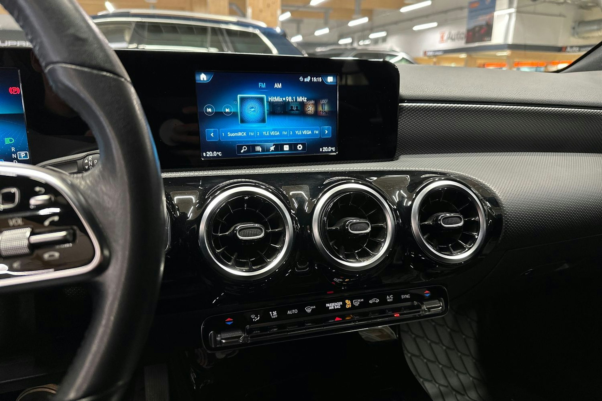 harmaa Mercedes-Benz A 2019 kuva 21.