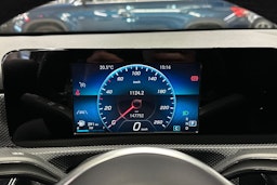 harmaa Mercedes-Benz A 2019 kuva 23.