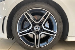 Valkoinen Mercedes-Benz A 2019 kuva 11.