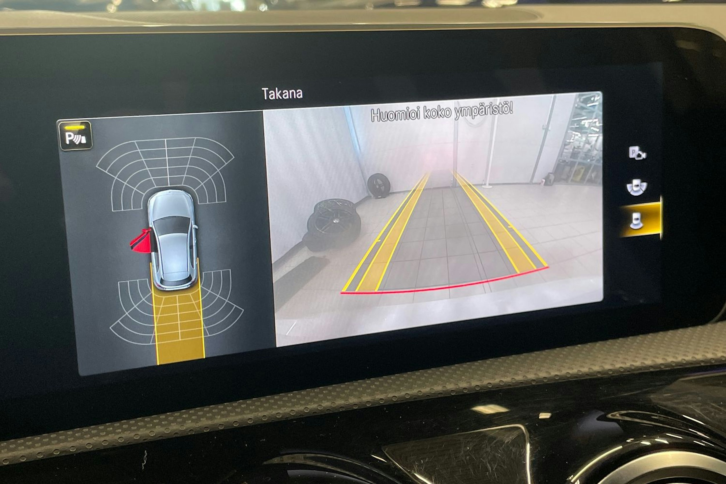 Valkoinen Mercedes-Benz A 2019 kuva 21.