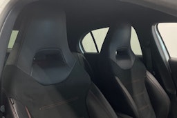 Valkoinen Mercedes-Benz A 2019 kuva 24.