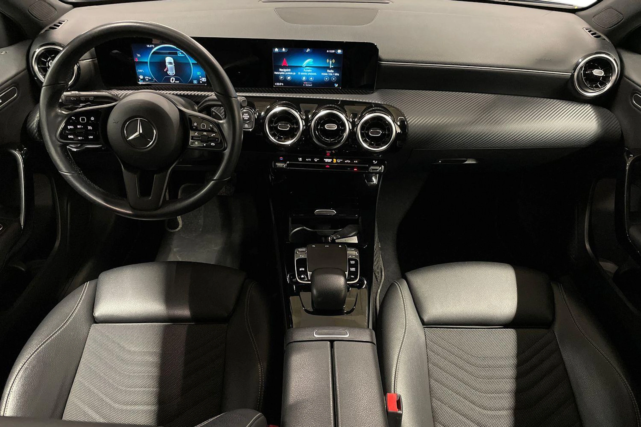 sininen Mercedes-Benz A 2019 kuva 7.