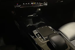 sininen Mercedes-Benz A 2019 kuva 19.