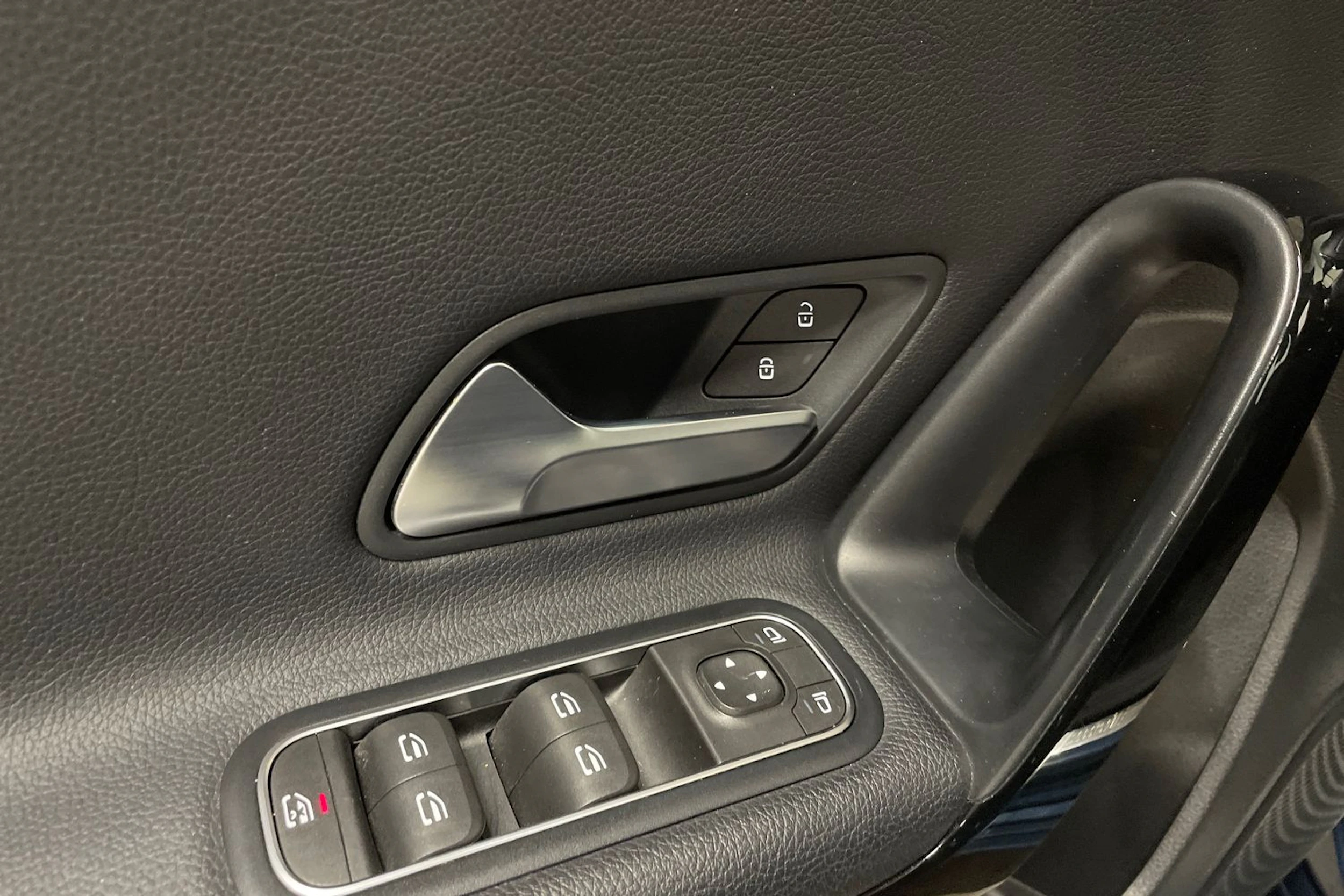 sininen Mercedes-Benz A 2019 kuva 23.