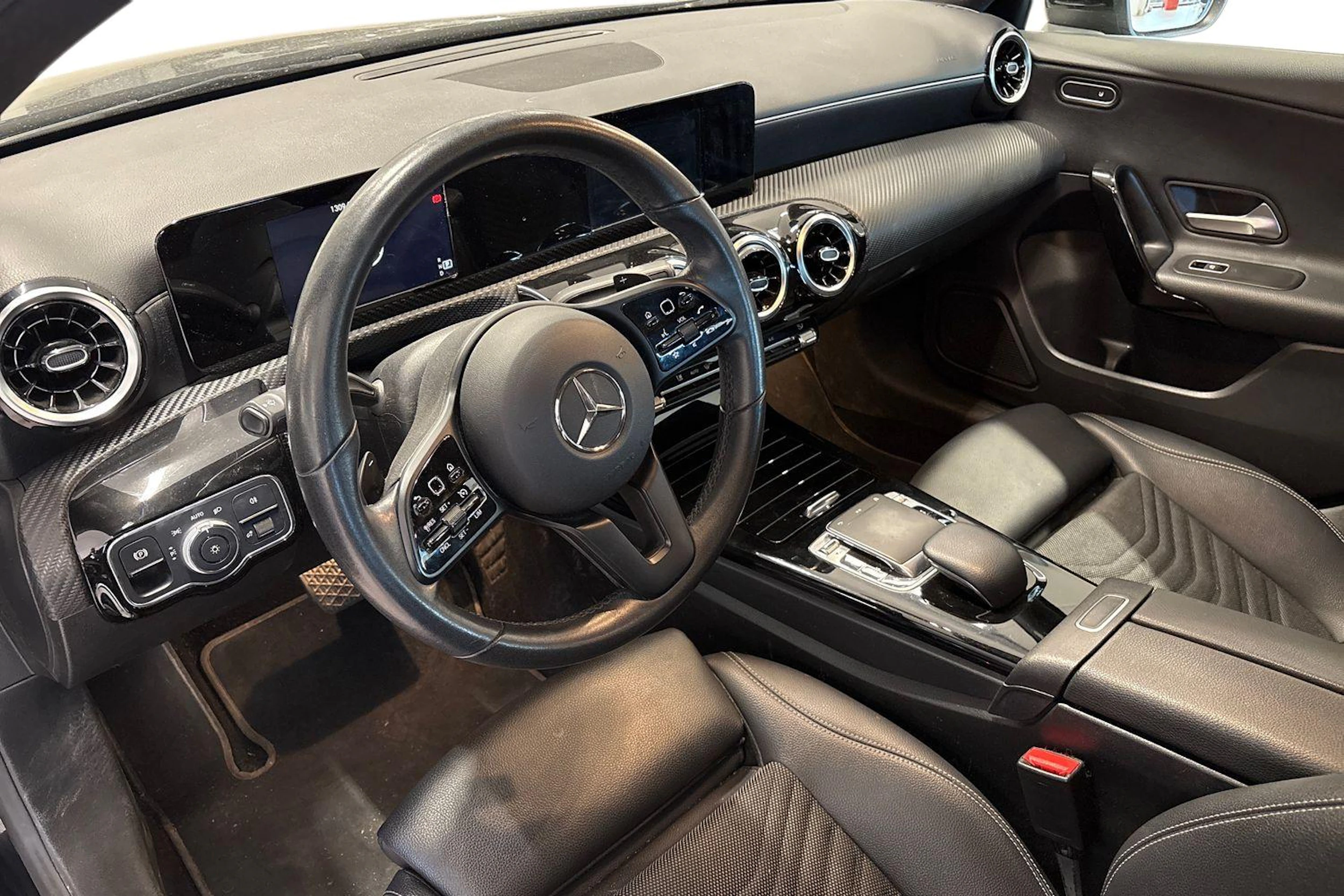 musta Mercedes-Benz A 2019 kuva 3.