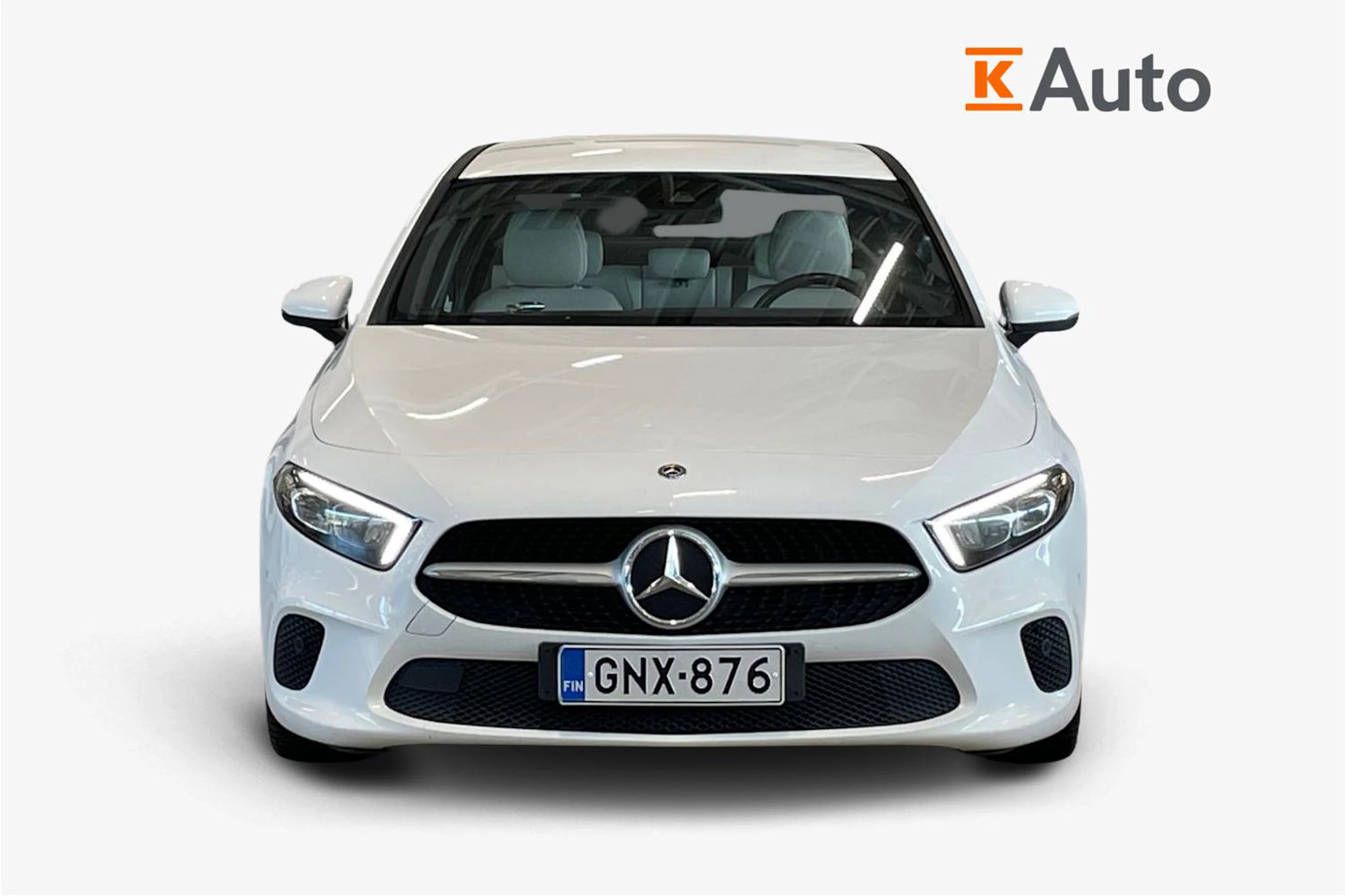 valkoinen Mercedes-Benz A 2019 kuva 4.