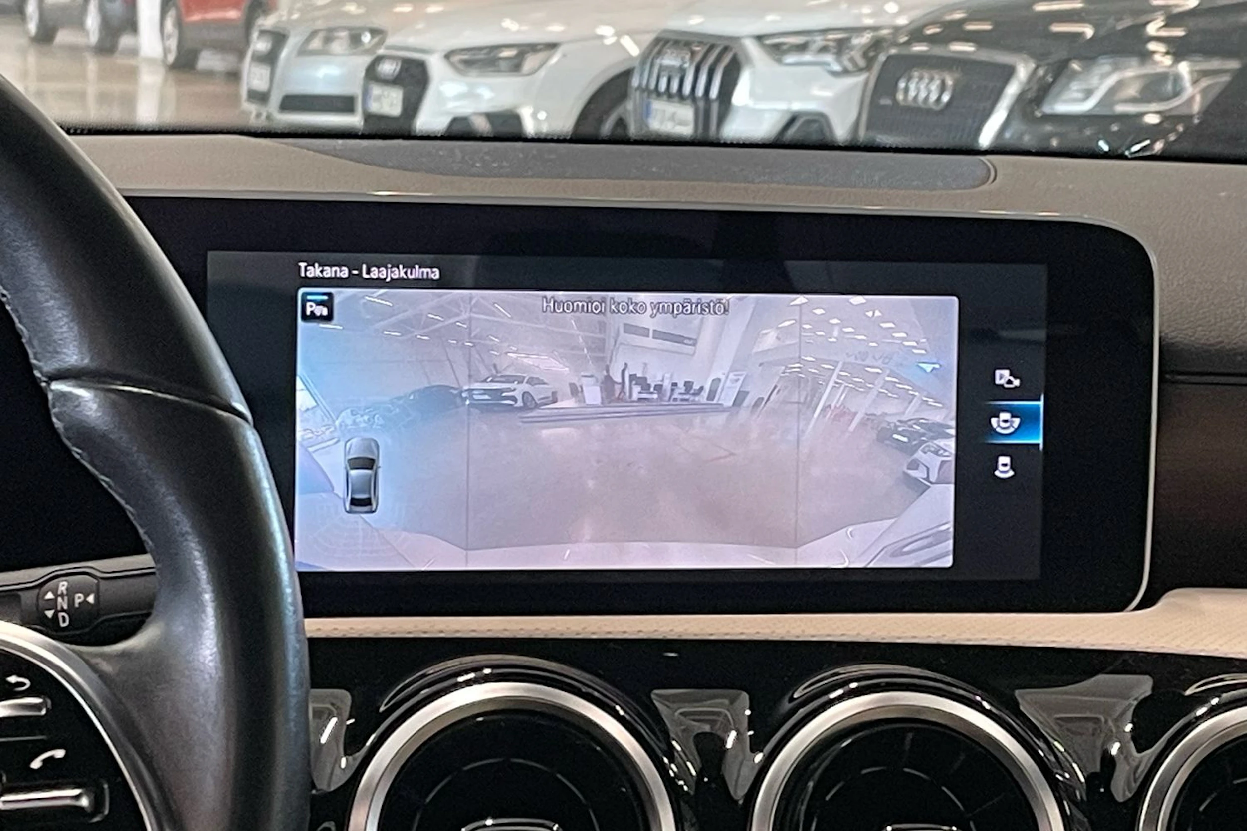 valkoinen Mercedes-Benz A 2019 kuva 28.
