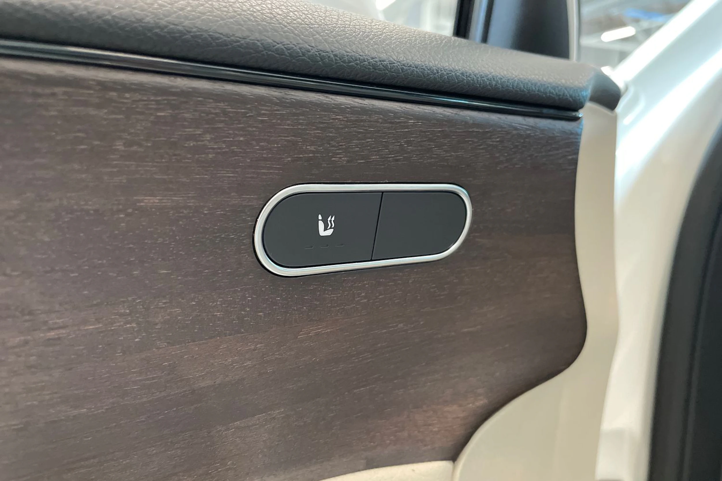 valkoinen Mercedes-Benz A 2019 kuva 32.