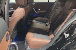 Musta Mercedes-Benz A 2019 kuva 11.