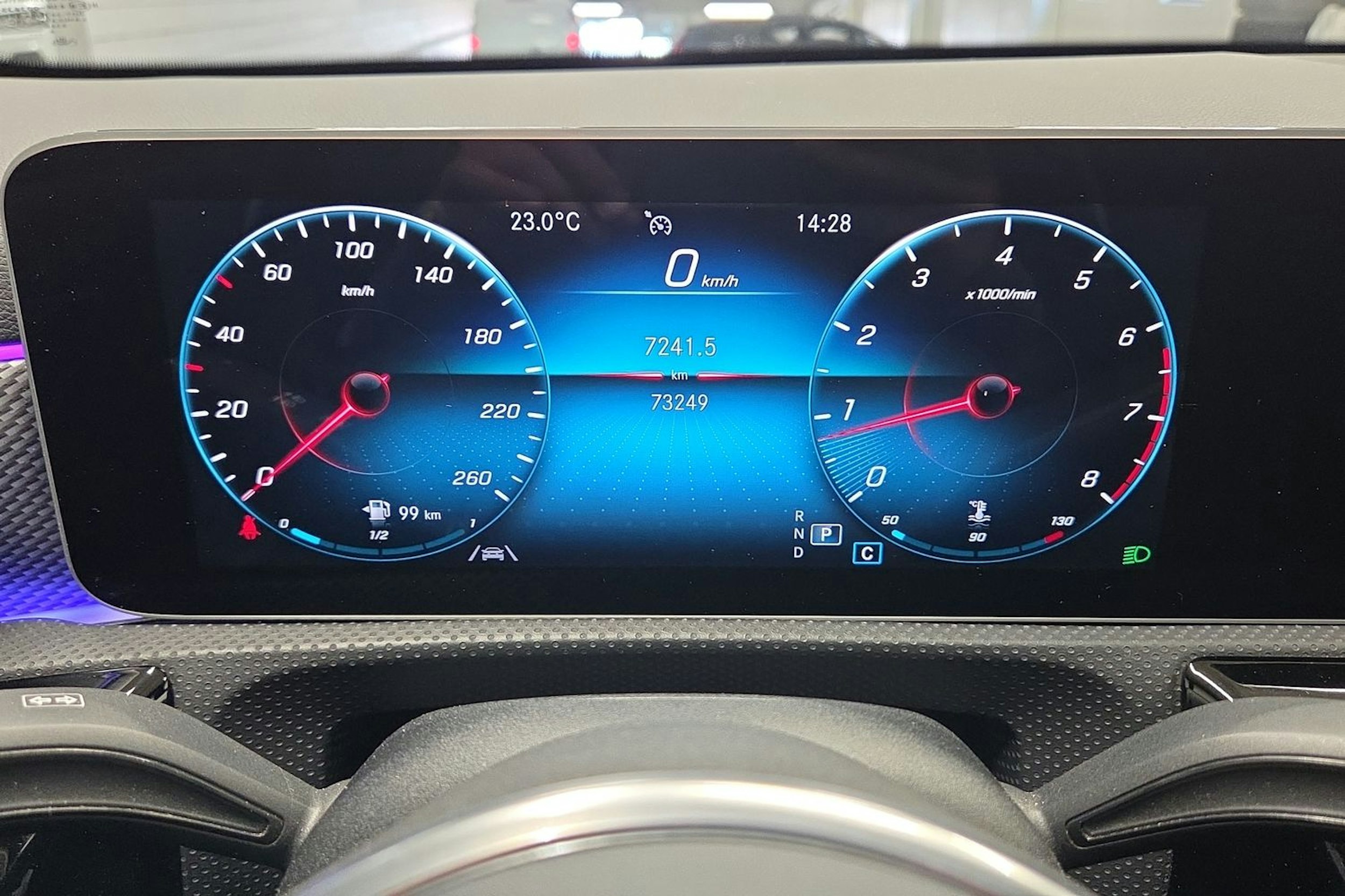 Musta Mercedes-Benz A 2019 kuva 16.