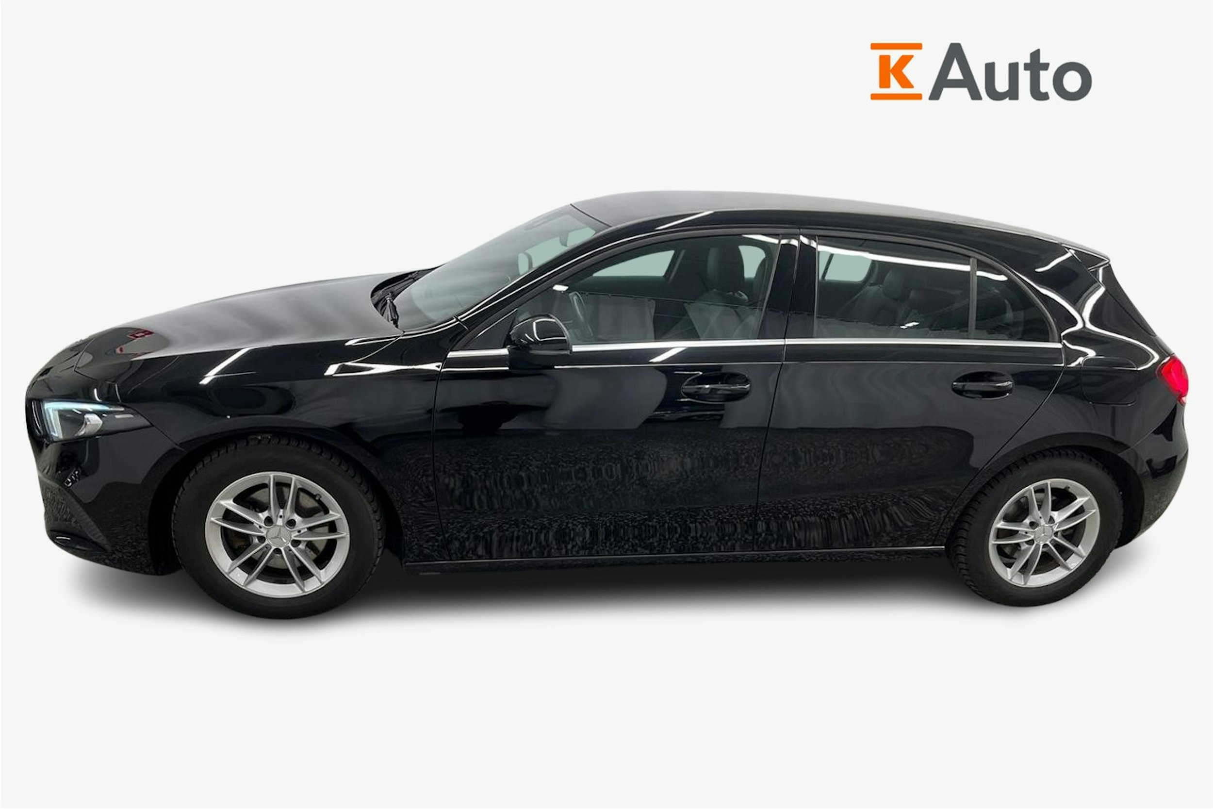 musta Mercedes-Benz A 2019 kuva 6.