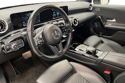 musta Mercedes-Benz A 2019 kuva 7.